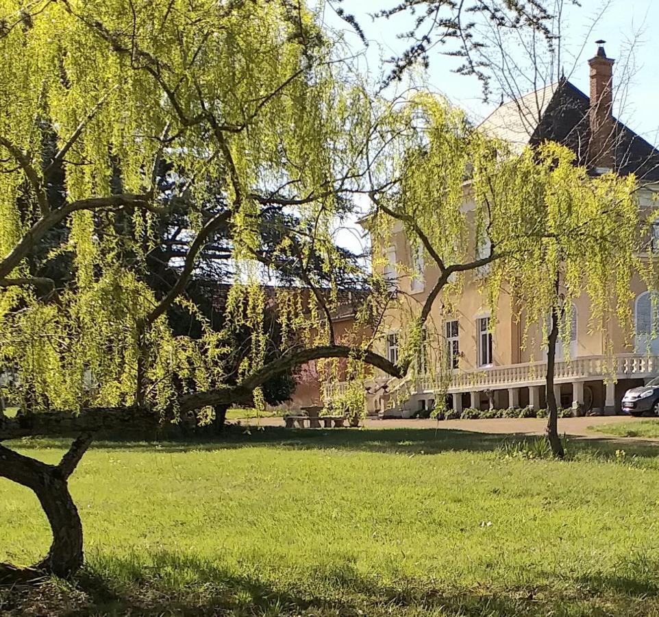 Bed and Breakfast Domaine Berenguer Ouches Exteriér fotografie